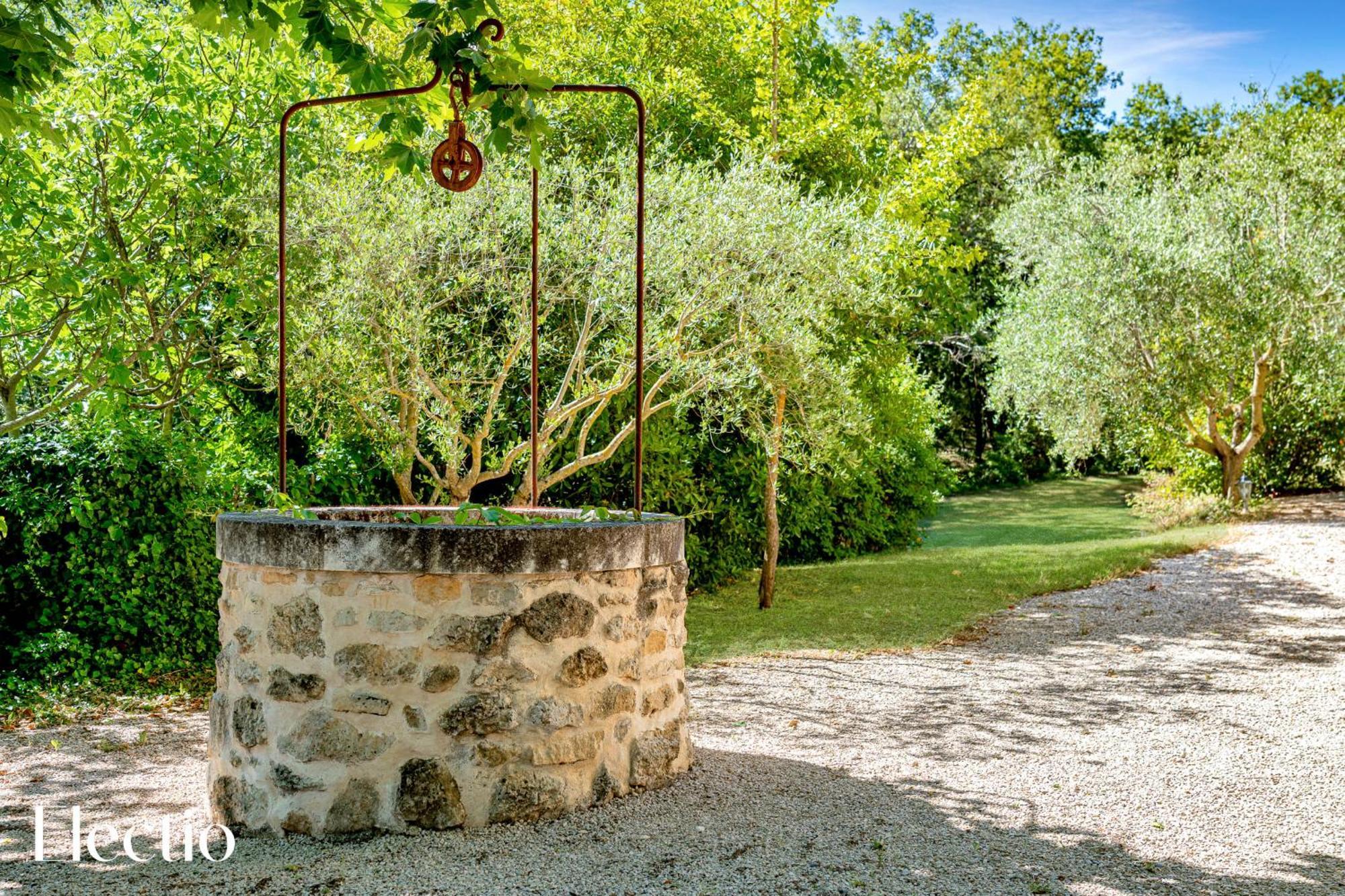 Aparthotel Bastide Domaine Tour Campanets Le Puy-Sainte-Réparade Exterior foto